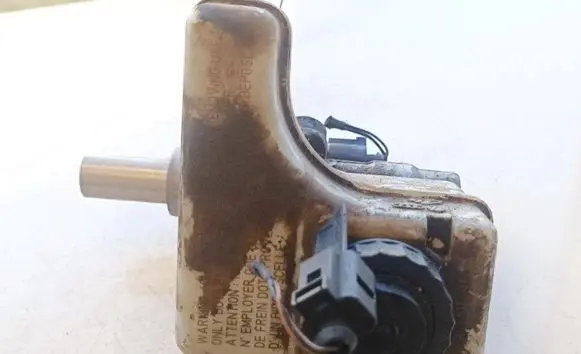Volkswagen PASSAT B6 Master brake cylinder 03350886761 03.3508-8676.1