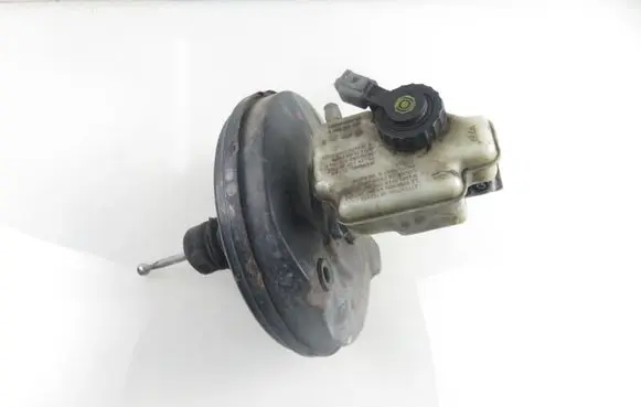 Volkswagen Golf V Brake booster 0204051068 1K1614105AJ