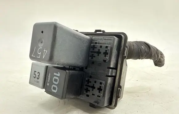 Volkswagen PASSAT B6 Fuse box set 1K0937507B