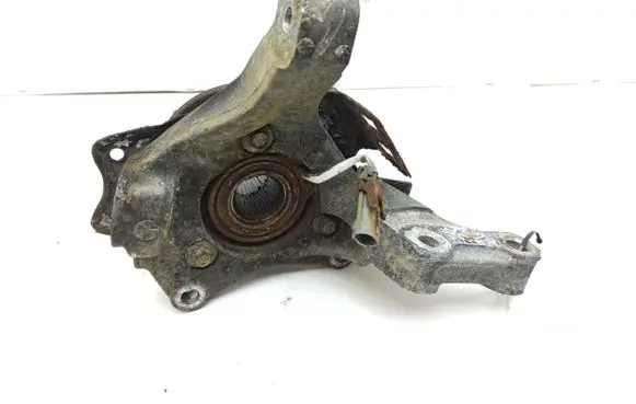 Cadillac STS Seville Front wheel hub