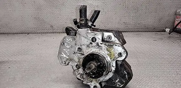 Toyota Yaris Fuel injection high pressure pump 2210033010 0445010047