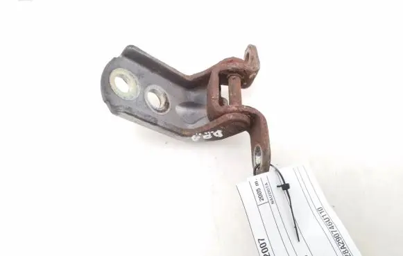 Nissan X-Trail T30 Front door lower hinge 
