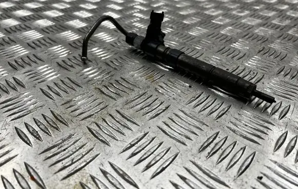 Ford Mondeo MK IV Fuel injector 0445115025