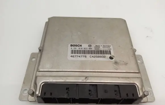 Alfa Romeo 156 Engine control unit/module 46774779