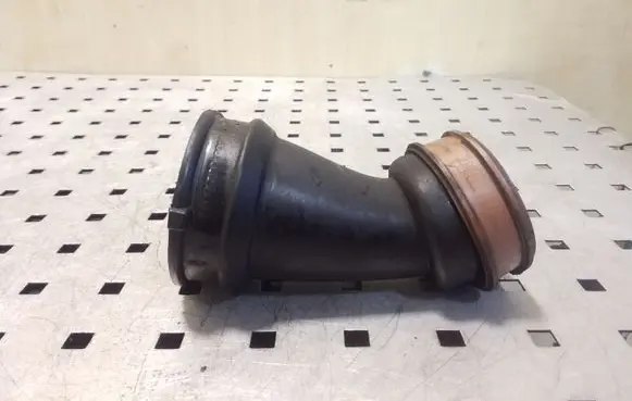 Intercooler hose/pipe