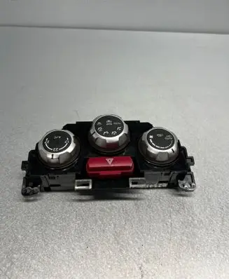 Subaru Impreza III Climate control/heater control trim ---