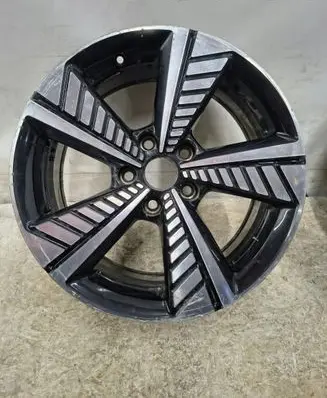 MG ZS R17 alloy rim 