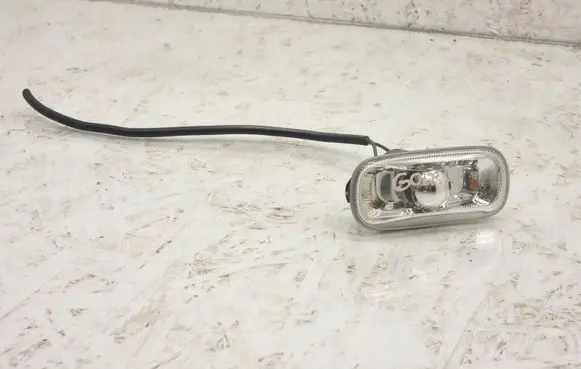 Volkswagen Golf IV Front fender indicator light 8E0949127