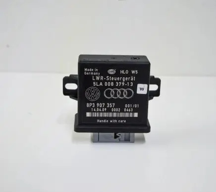 Audi A3 S3 8P Light module LCM 8P3907357