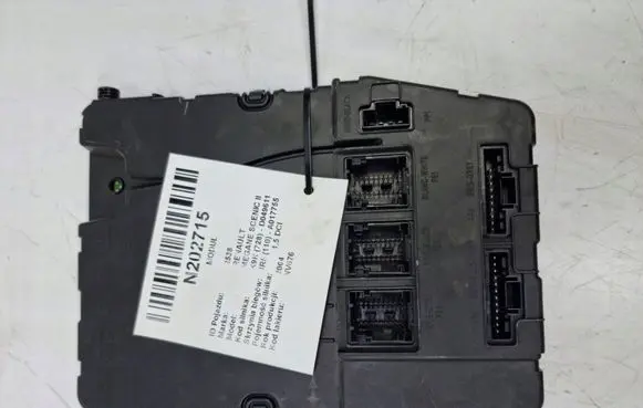 Renault Megane II Fuse module S118400320D BSI