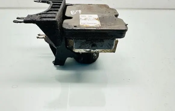 Mercedes-Benz A W176 ABS Pump A0004312300