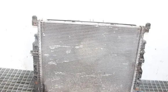 Mercedes-Benz R W251 Coolant radiator A2515000103 A2515000304