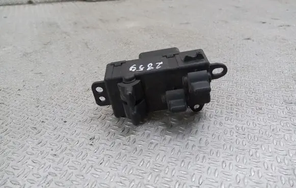 Chrysler Voyager Electric window control switch 04685732AC