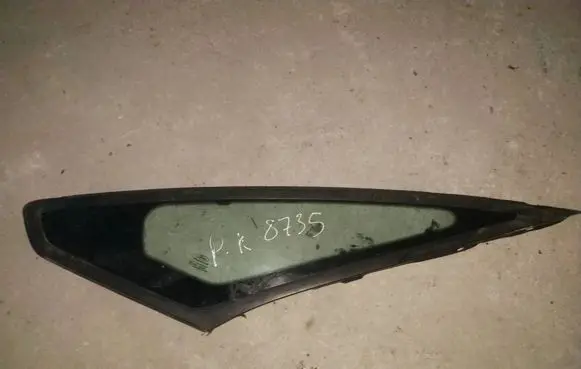 Ford S-MAX Front triangle window/glass 