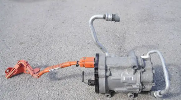Toyota Corolla E120 E130 Air conditioning (A/C) compressor (pump) 0424001202