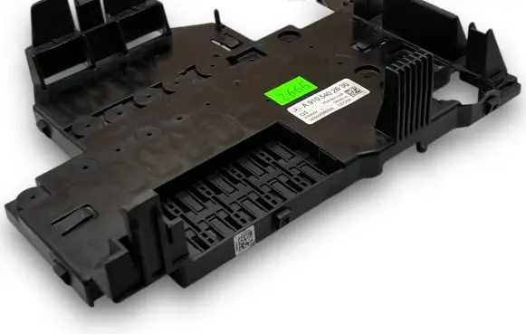Mercedes-Benz Sprinter W907 W910 Central body control module S2665 A9105402636