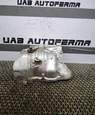 Nissan Qashqai Exhaust heat shield 144504628R