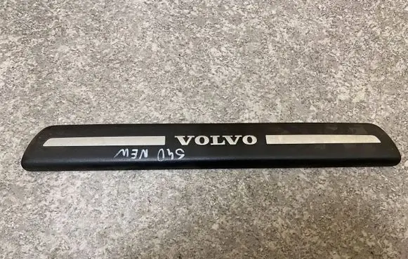 Volvo S40 Front sill trim cover 08622671