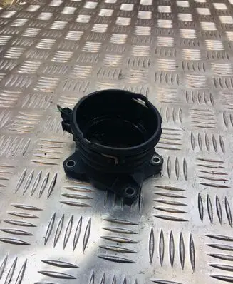Mercedes-Benz E W211 Intercooler pipe mounting bracket A6420900144 0005422818