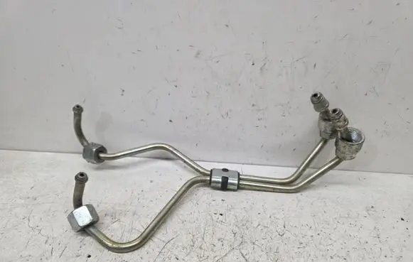 Fuel injector supply line/pipe