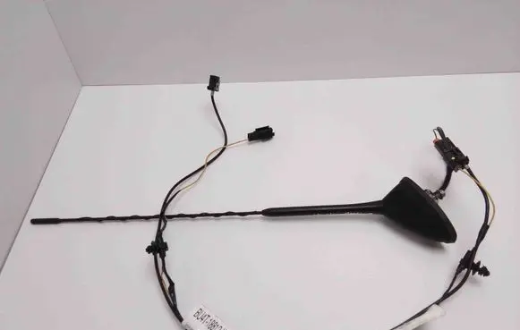 Ford C-MAX II Aerial GPS antenna AM5T18828CD