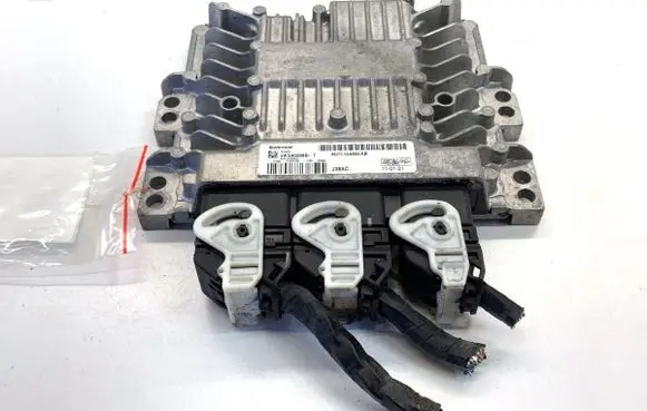 Ford Mondeo MK IV Engine control unit/module ECU 6U7112A650KB