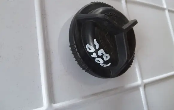 Headlight/headlamp dust cover