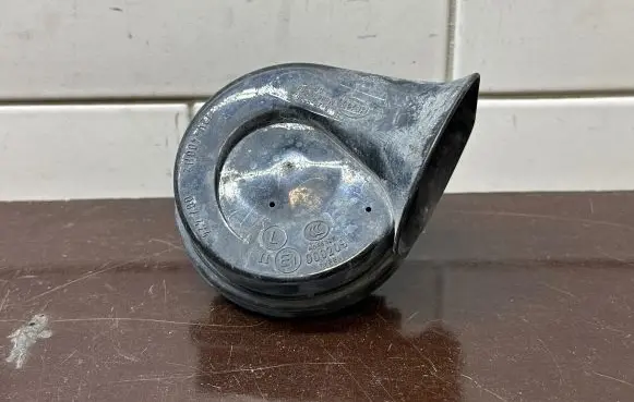 BMW 7 F01 F02 F03 F04 Horn signal 7182134