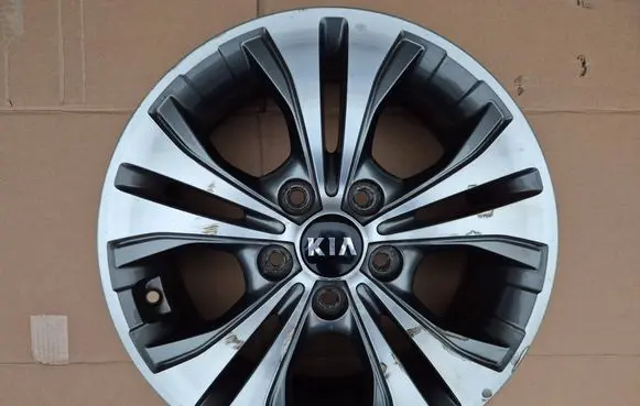 KIA Venga R16 alloy rim 529101P650