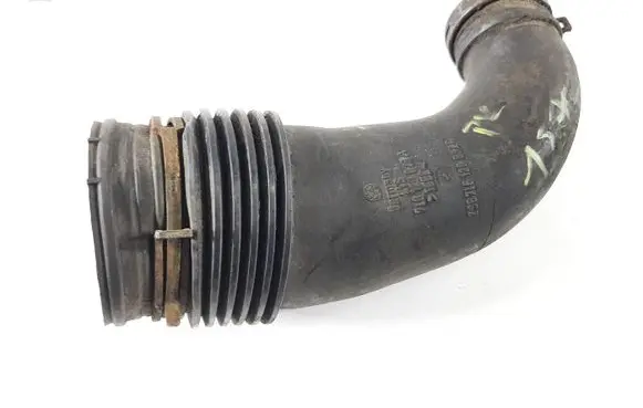 Volkswagen Touareg I Air intake hose/pipe 7L6129628A