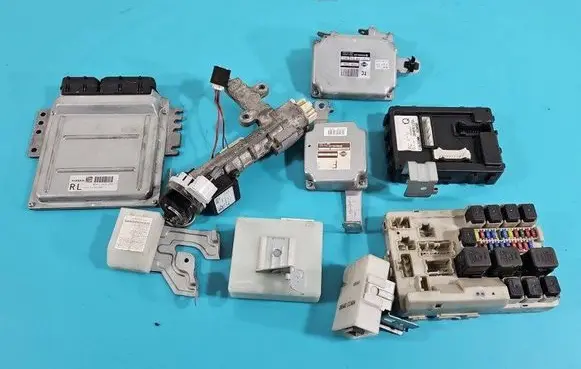 Nissan Murano Z50 Engine control unit/module ECU MEC81-730 IMPRK1396041