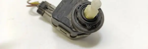 Headlight level adjustment motor