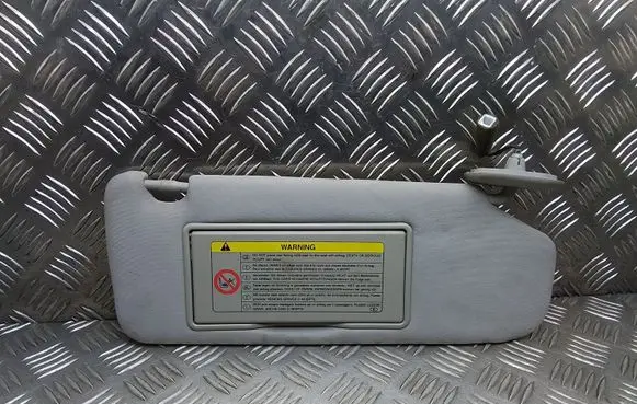 Toyota Avensis T250 Sun visor