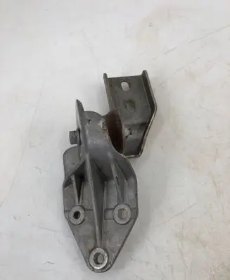 Mercedes-Benz GLE W167 Muffler mount bracket/holder A1674900502