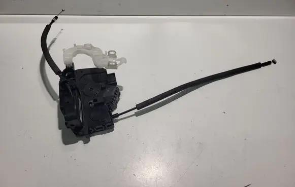 KIA Sportage Front door lock