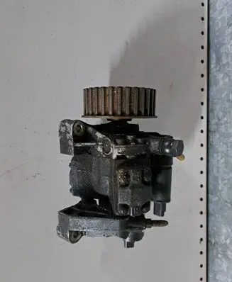 Renault Laguna III Fuel injection high pressure pump AC20000754