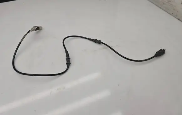 Mercedes-Benz Sprinter W907 W910 ABS brake wheel speed sensor A9075403205
