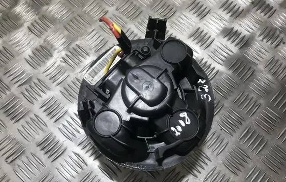 Nissan Note (E11) Heater fan/blower F667217D