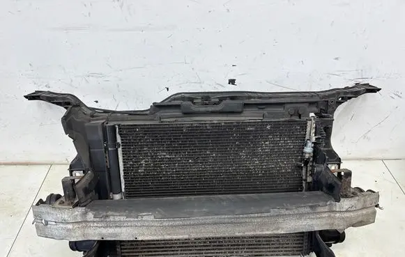Audi Q5 SQ5 8R Radiator support slam panel 