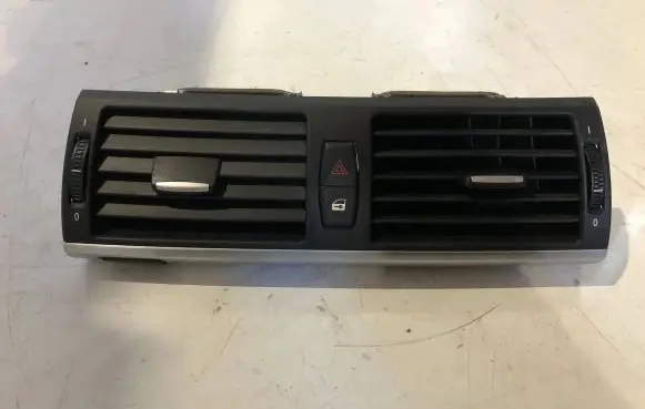 BMW X6 E71 Dash center air vent grill 6958654 7161802 7161801