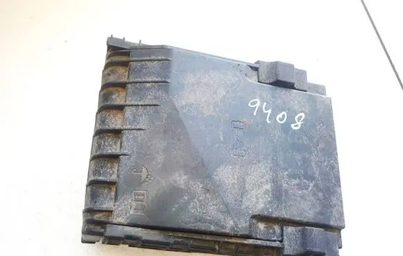 Volkswagen PASSAT B7 Fuse box cover 1k0937132f 0-1418987-1d