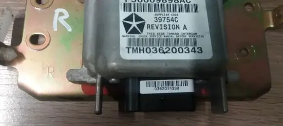 Jeep Cherokee Airbag deployment crash/impact sensor P56009898AC