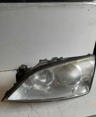 Ford Mondeo Mk III Headlight/headlamp 1S7113006CK 0301174271