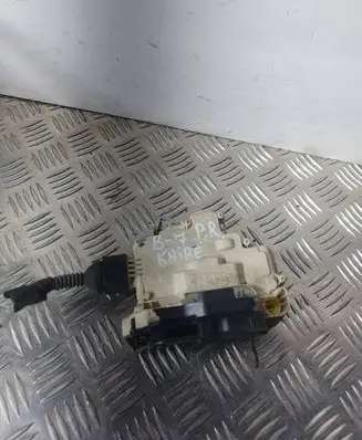 Audi A4 S4 B7 8E 8H Front door lock 8E1837015AA