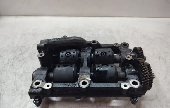 Renault Espace III Oil pump balance shaft 8200180602
