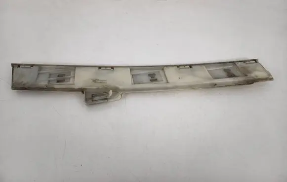 BMW 2 F22 F23 Sill supporting ledge 8051950