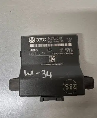 Volkswagen Touran I Gateway control module 1K0907530F 1K0907951