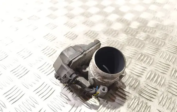 Hyundai i20 (PB PBT) Throttle valve 351002A900 5WY9174E 12021033404
