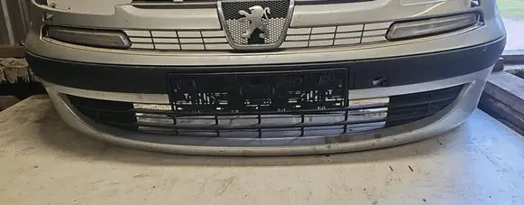 Peugeot 807 Front bumper