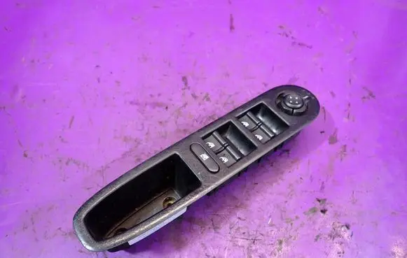 Alfa Romeo 159 Quarter vent window switch 